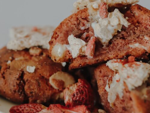 Strawberry Pavlova