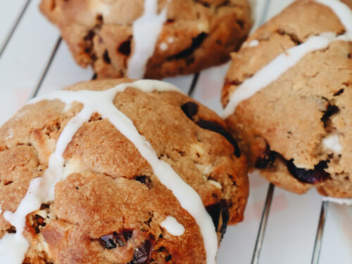 Hot Cross Bun Cookie
